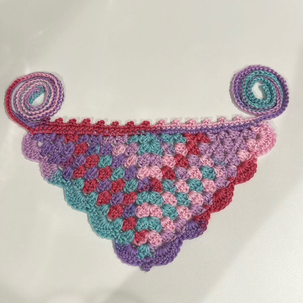 - 🌸 Handmade Crochet Bandana 🌸